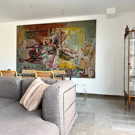 Floor Gem With Terrace In Prime Location Apartment *