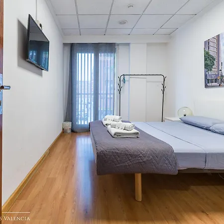 Pensjonat Suites Rooms Valencia 2*