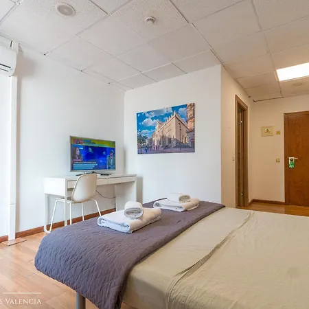 Suites Rooms Valencia Pensjonat 2*