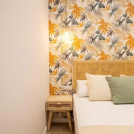 Florit Flats - Trafalgar Arts & Port Apartman