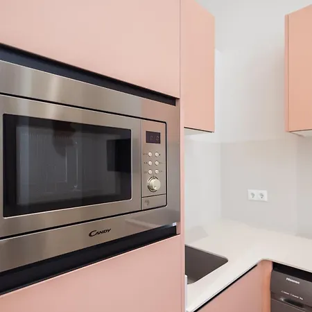 Florit Flats - Trafalgar Arts & Port Apartman