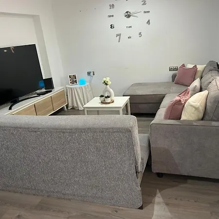 Habitación En Benicalap * Valência