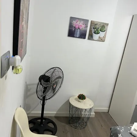 Habitación En Benicalap * Valência