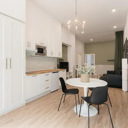 New! Comfort And Style Steps From Everything