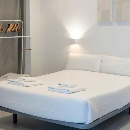 Vlc Host - Bellvis Apartman *