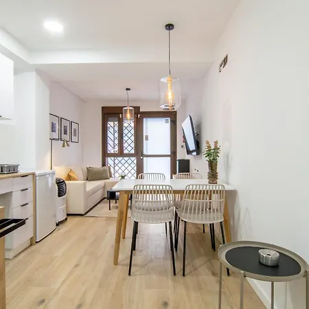 Casa Sant Domenec Savio