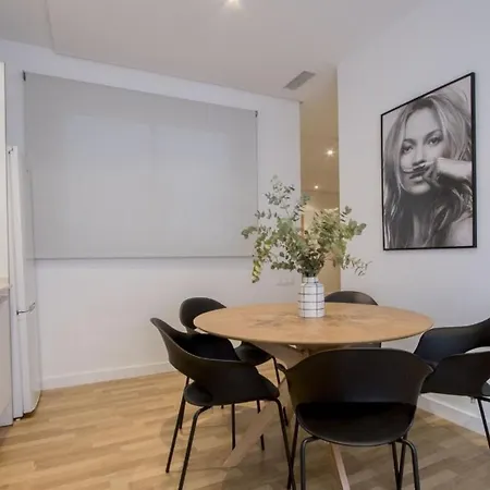 Apartament San Vicente Walencja