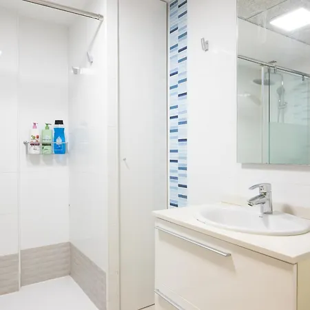 Con Vistas Al Mar, Piscina Y Pista De Paddle