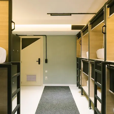 U-Nit Hostel Central Park Valence
