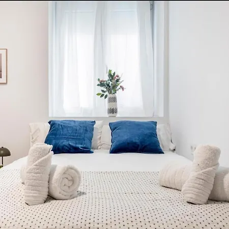 Lugre, Lovely Flat Close To Center Lägenhet Valencia