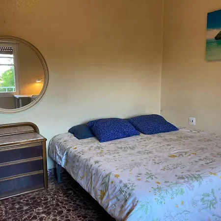 Lovely In A Shared Flat 300 Meters From The With Free Parking