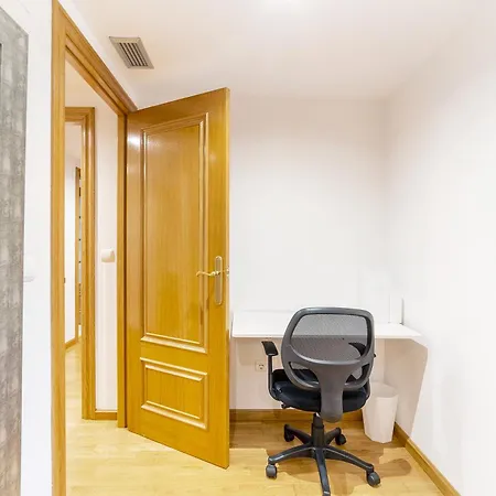 Apartmán En Av. De Francia Y C.artes Y Ciencias *