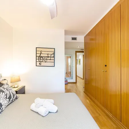 Apartmán En Av. De Francia Y C.artes Y Ciencias Valencie
