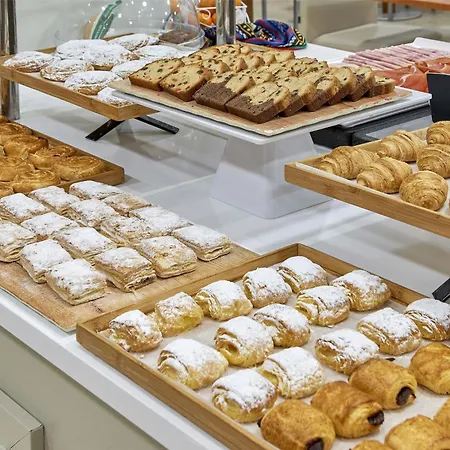 Nh Ciencias ホテル 3*