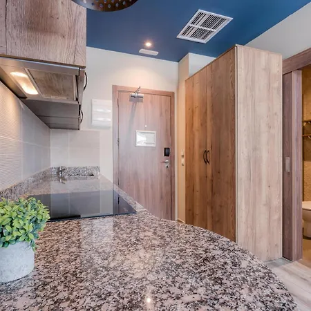 Livensa Living Marina Real فندق