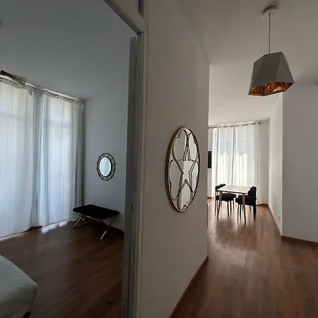 Aparthotel Amazinn Places Marina Real