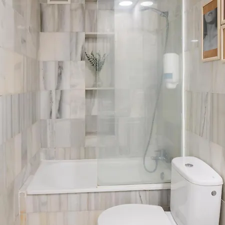 Serrano Park Апартаменты