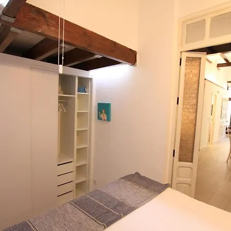 Апартаменты Modernist House In Cabanyal Валенсия