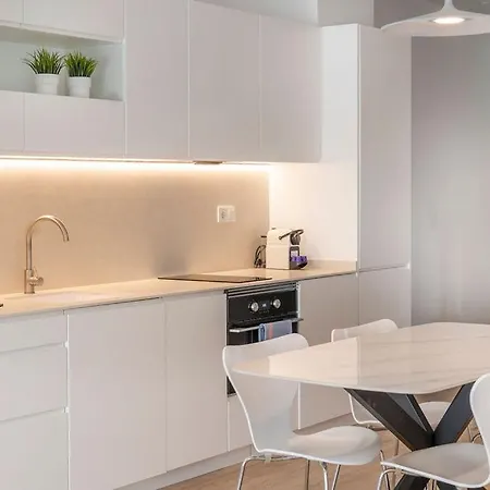 Vlc Host - Recaredo Apartman *