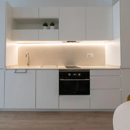 Vlc Host - Recaredo Apartman *