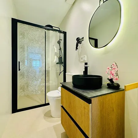 Planas 3 Designer Aparment With Terraza In Ruzafa Soho * فالنسيا