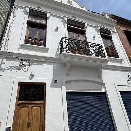 Διαμέρισμα Singularstays El Grao V *