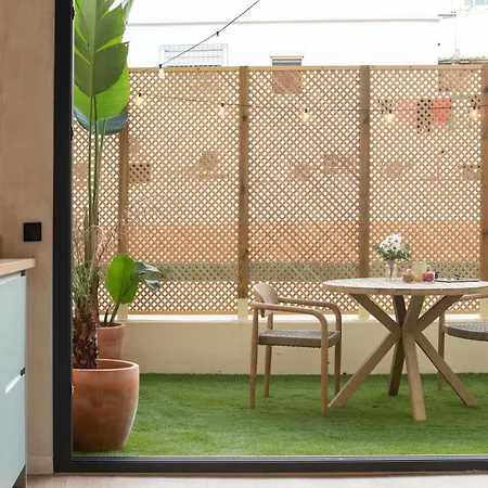 Nomad Haux Mestalla ולנסיה