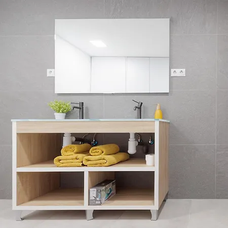 Urban 4 Bajo - Housevanlive * Valensiya