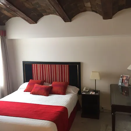 Ad Hoc Monumental 1881 Hotel Valence