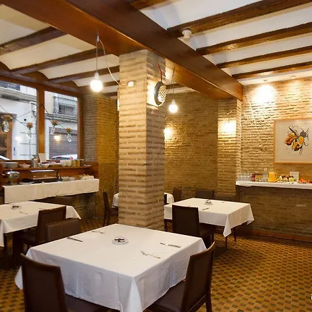 Ad Hoc Monumental 1881