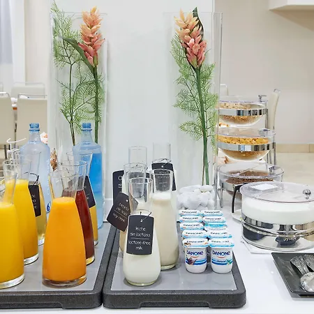 Nh Ciencias ホテル 3*