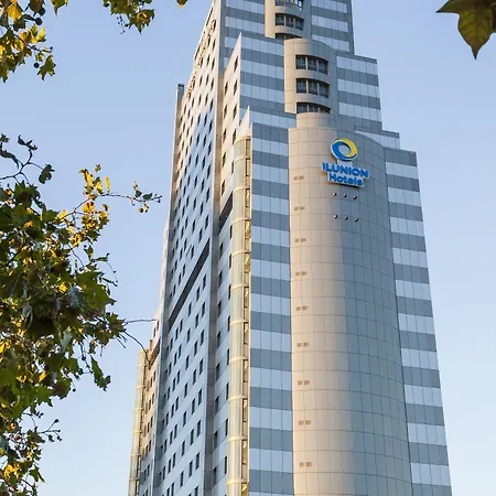 Ilunion 4 Hotel