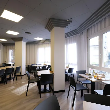 فندق Mediterraneo فالنسيا