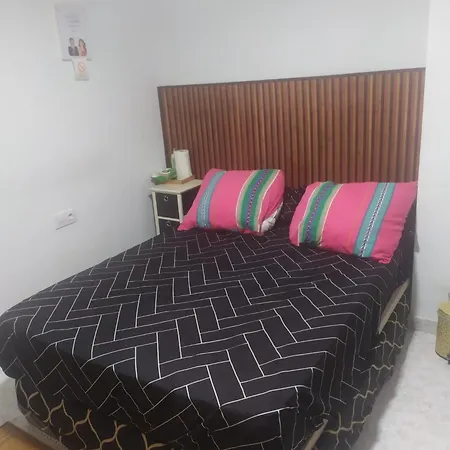 1 En Piso Compartido Familiar-valencia Centro *