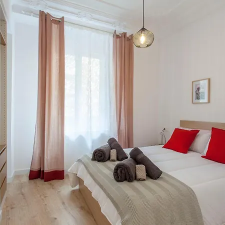 Appartement With Terrace In Extramurs