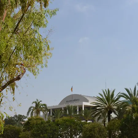 Md Modern - Jardines Hotel *