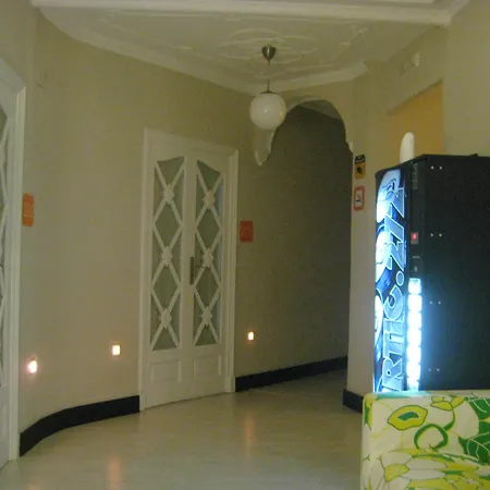 Hi Canovas * Valencia