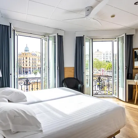 Venecia Plaza Centro Hotel Valence