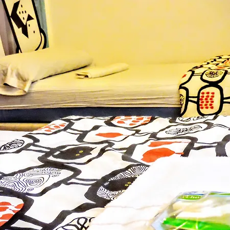 Hostel Youth By Feetup *