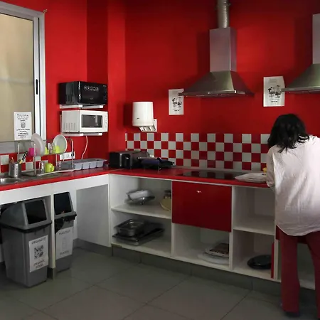 Red Nest * Βαλένθια
