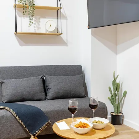 Travel Habitat Nou Mestalla Daire *