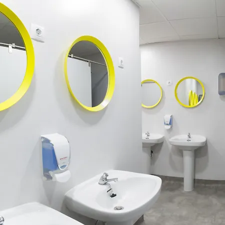 بيت شباب شباب أب فالينسيا فالنسيا