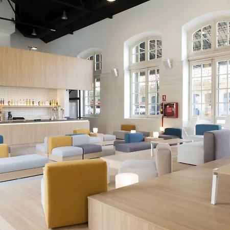 بيت شباب شباب أب فالينسيا *