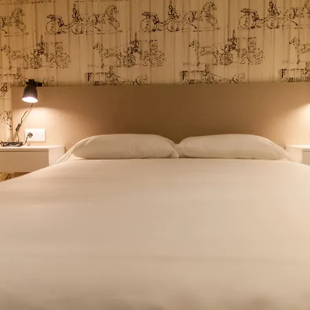 Host & Otel Valensiya