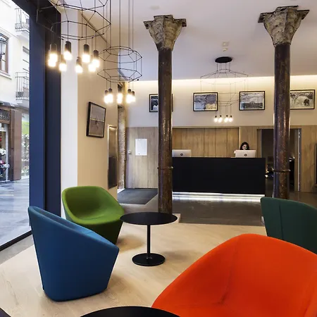 Otel One Shot Mercat Valensiya