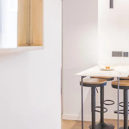 Guastavino By Alma شقة