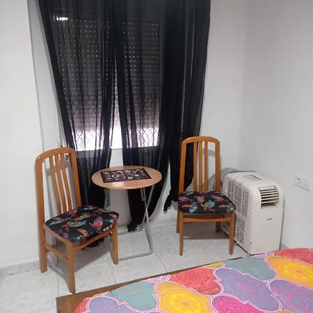 1 En Piso Compartido Familiar-valencia Centro Bed & Breakfast Valencie
