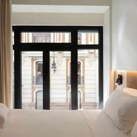 Moontels Colon Valencia