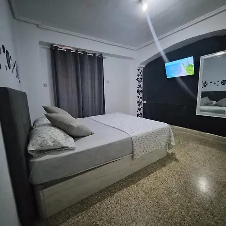 Homestay Democracia Delux *