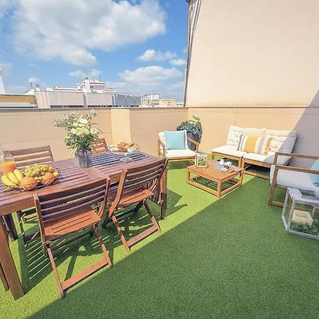 إتش كيو رومز سان فيسينتي *